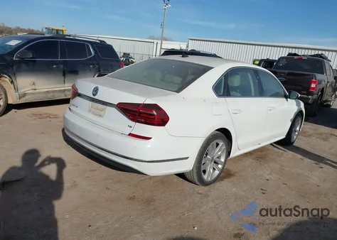 2018 Volkswagen Passat 2.0T Se z USA, uszkodzony, nr VIN 1VWBA7A38JC006617